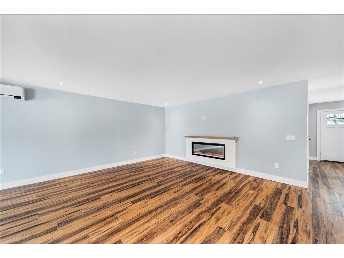 925 Falls Road, Unit 3