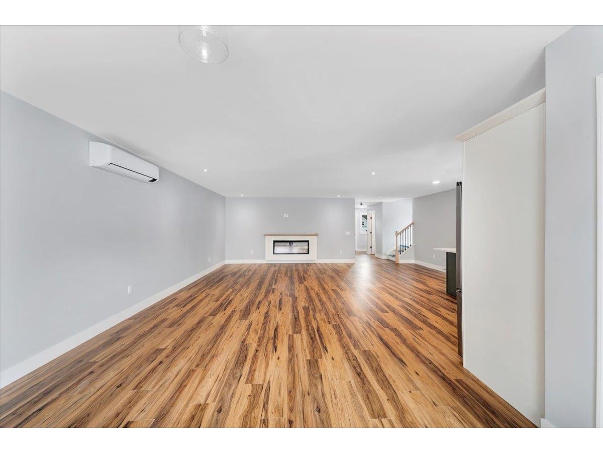 925 Falls Road, Unit 3