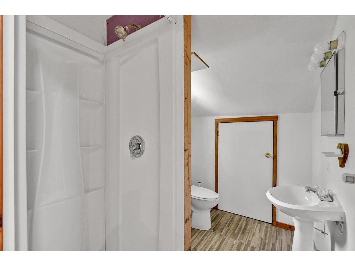 929 Codding Hollow Road