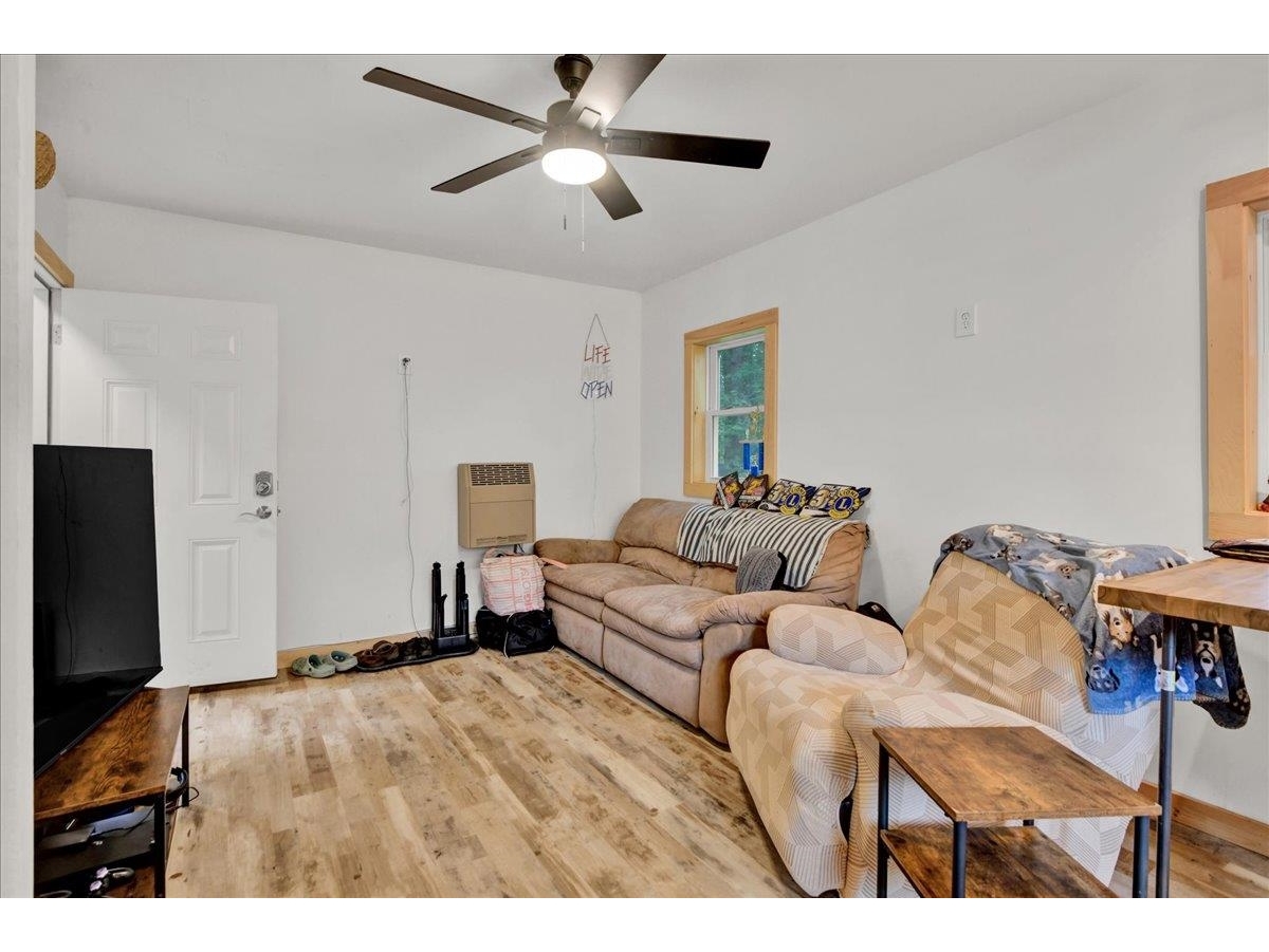 929 Codding Hollow Road