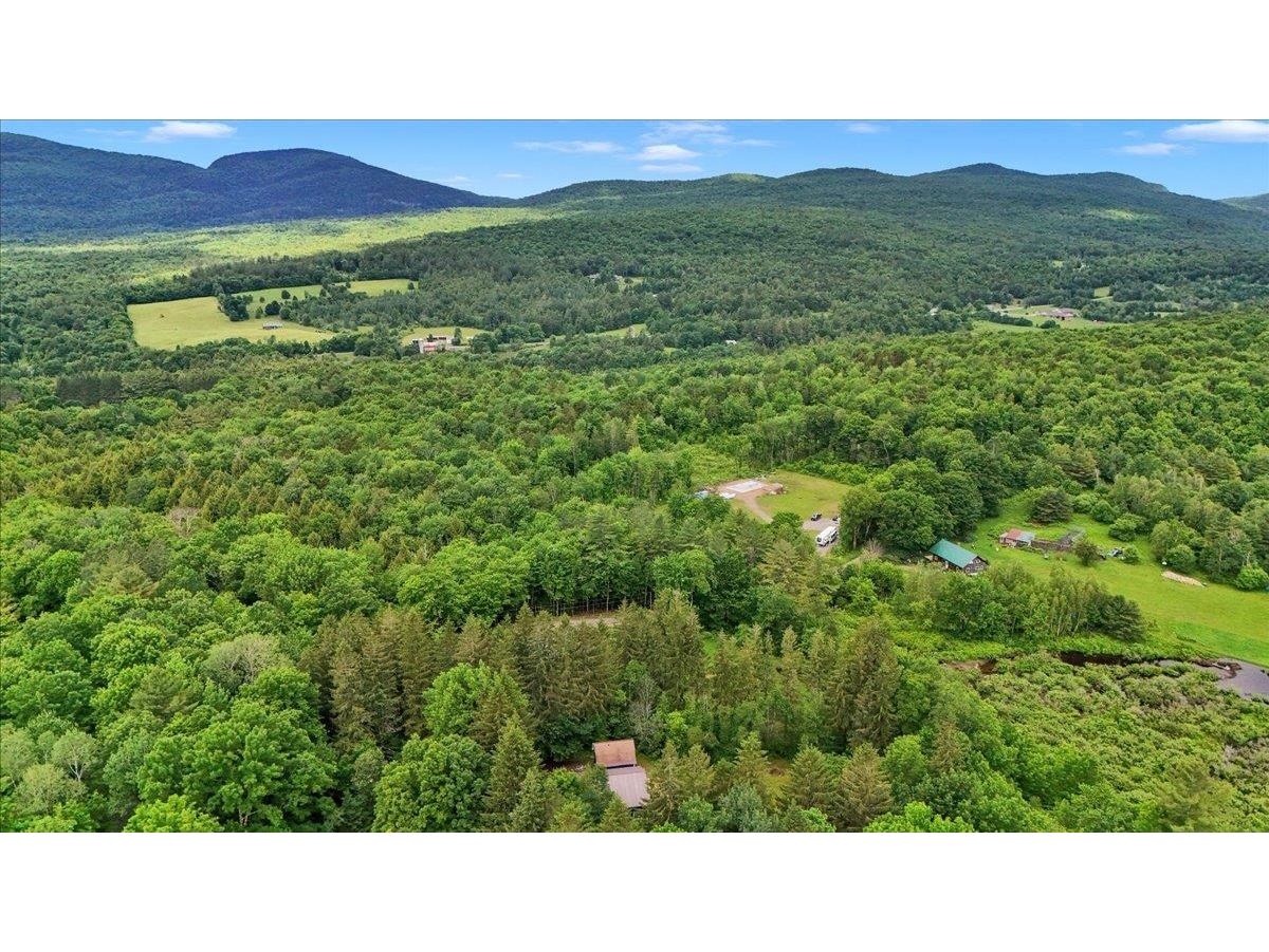 929 Codding Hollow Road