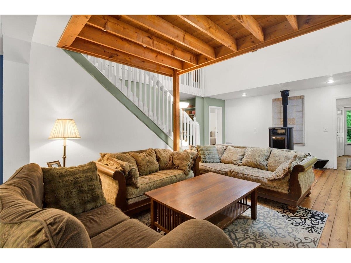 929 Codding Hollow Road