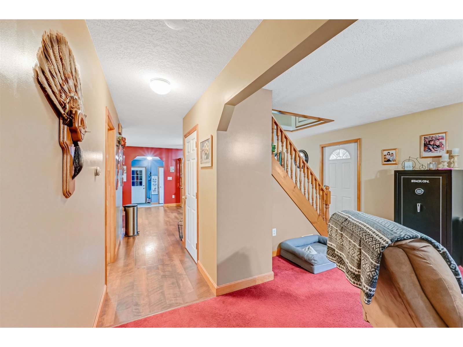 93 Carpenter Boulevard