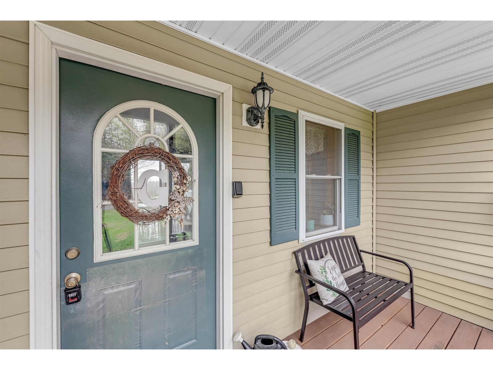93 Carpenter Boulevard