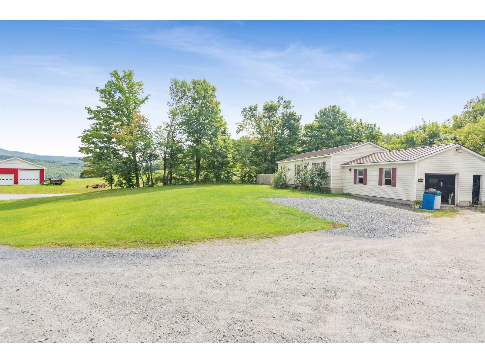 93 Golf Course Road, Richford