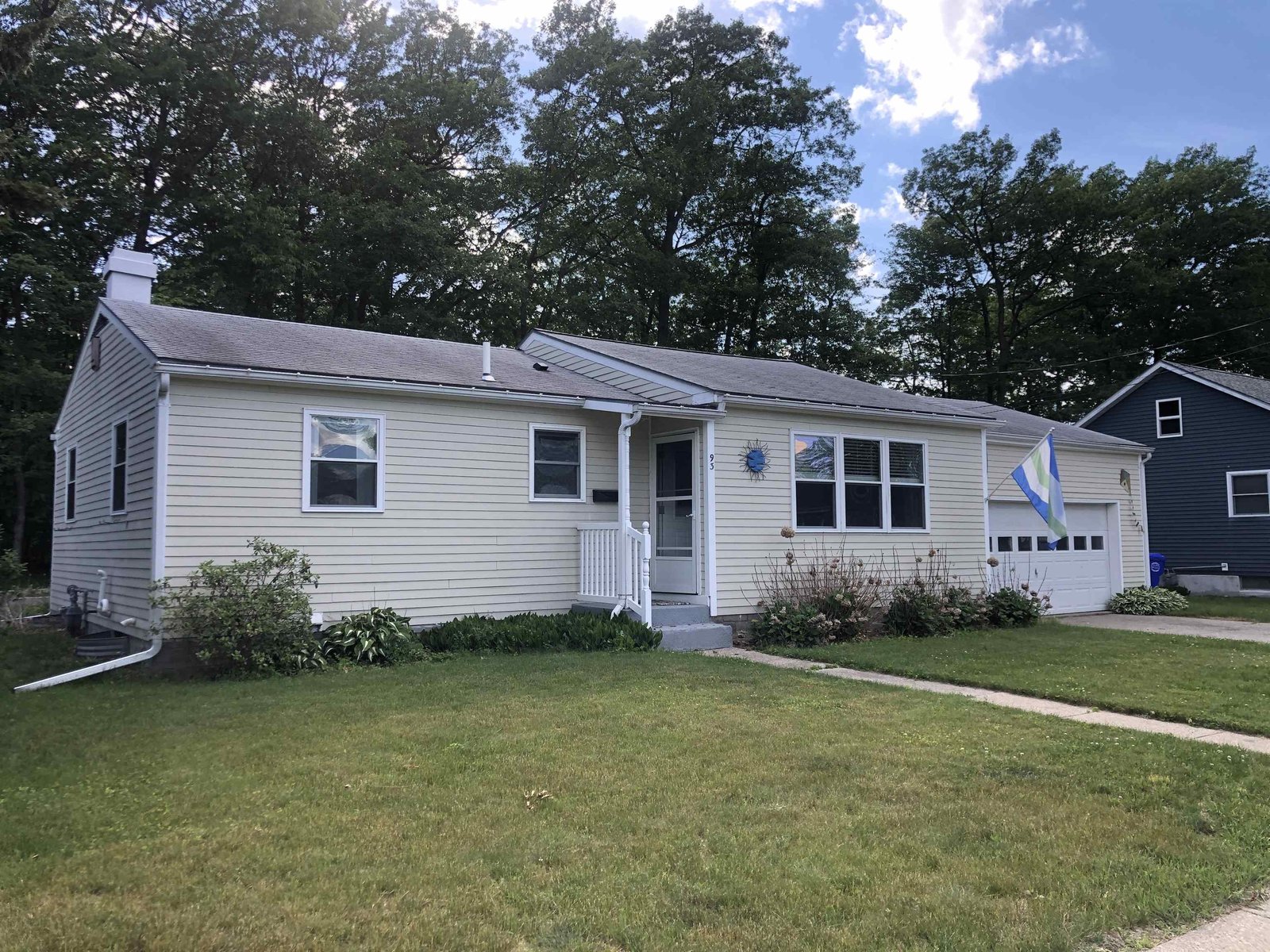 93 Hardy Avenue