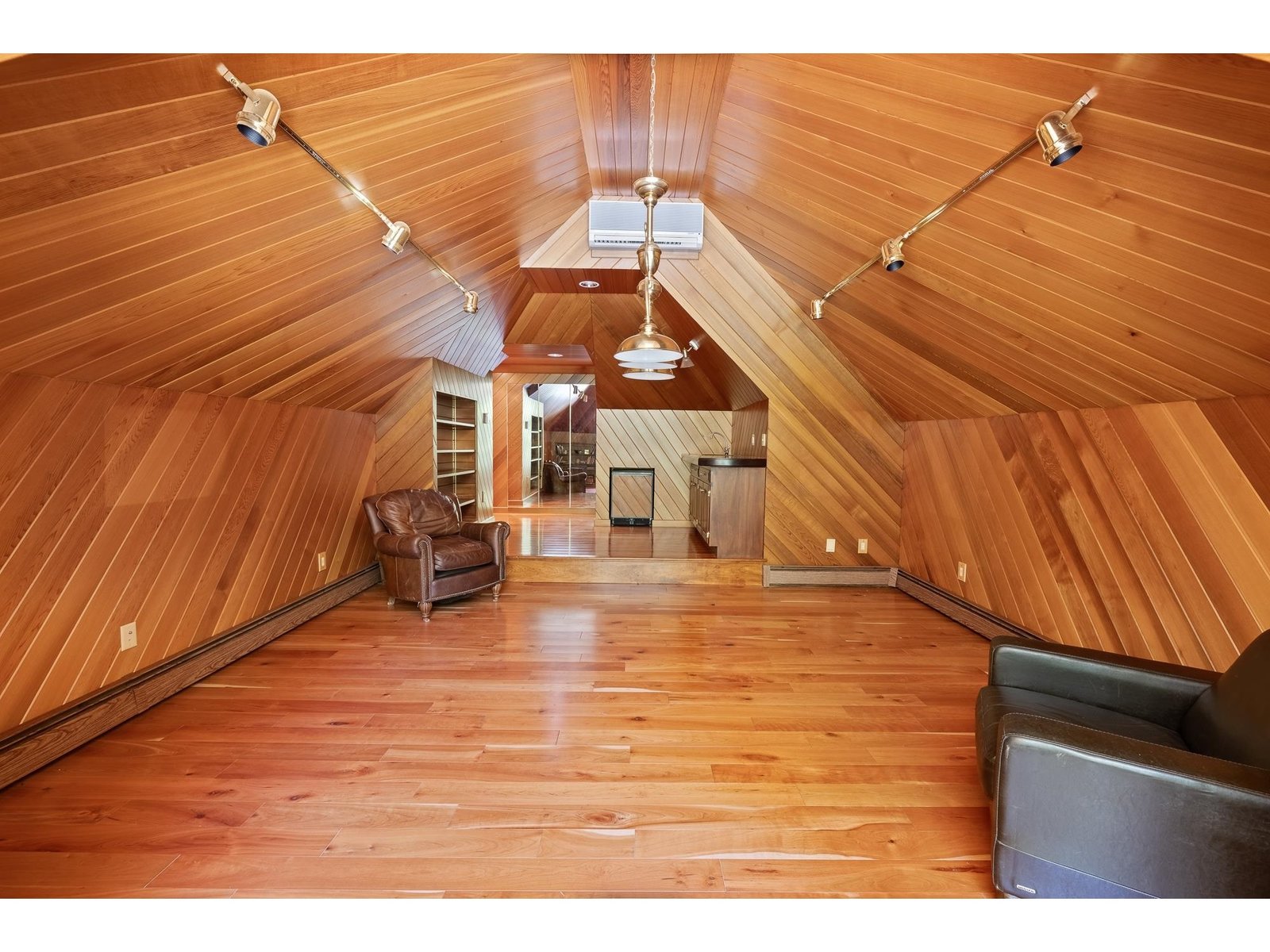 932 McNamara Road