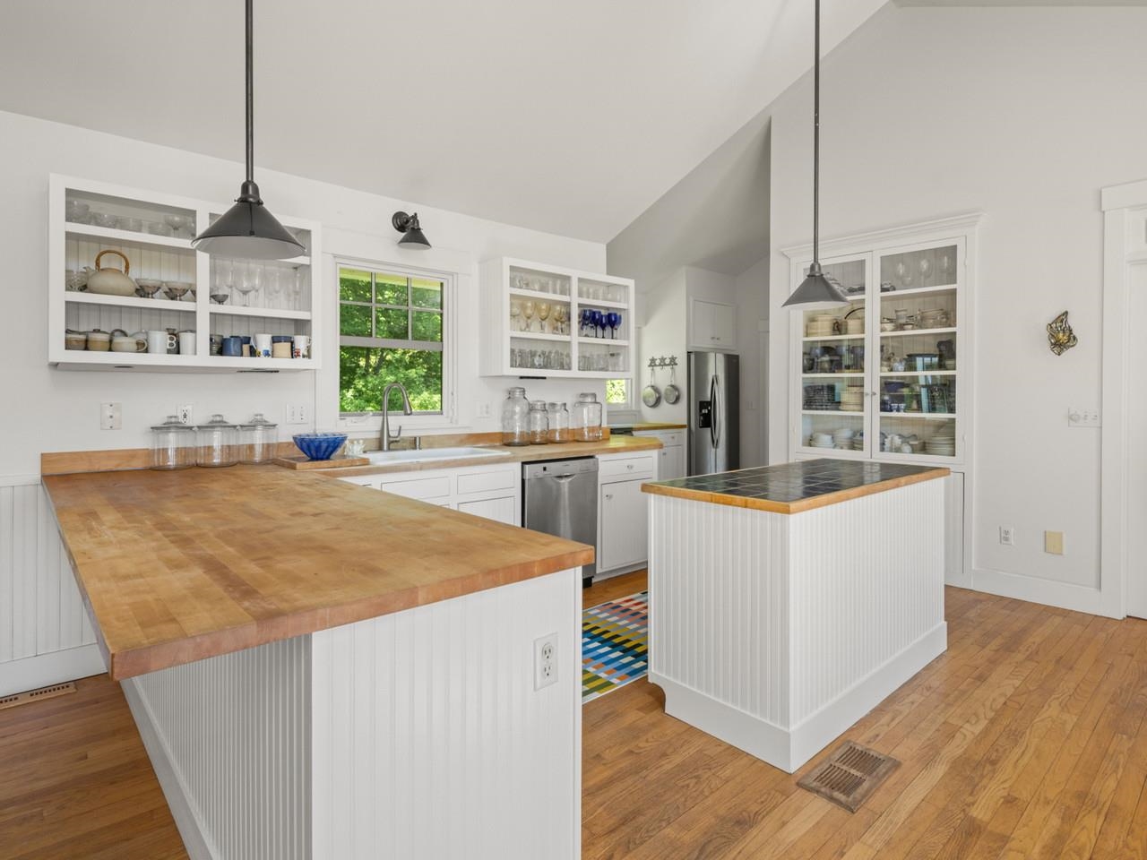 Breakfast Bar & Island