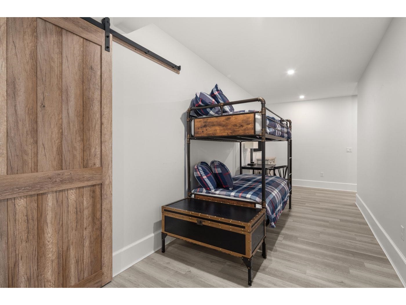 94 Hill Street, Unit 4