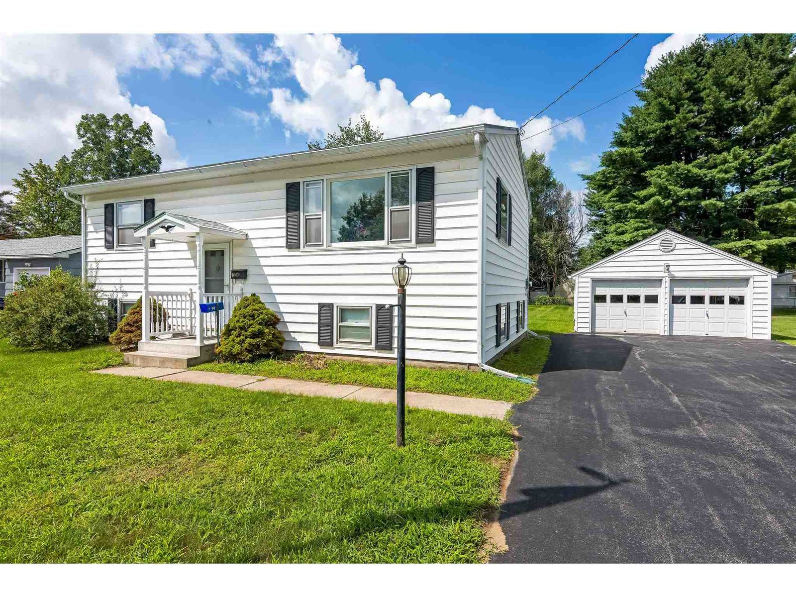 94 Logwood Street, South Burlington 94 Logwood Street, South Burlington