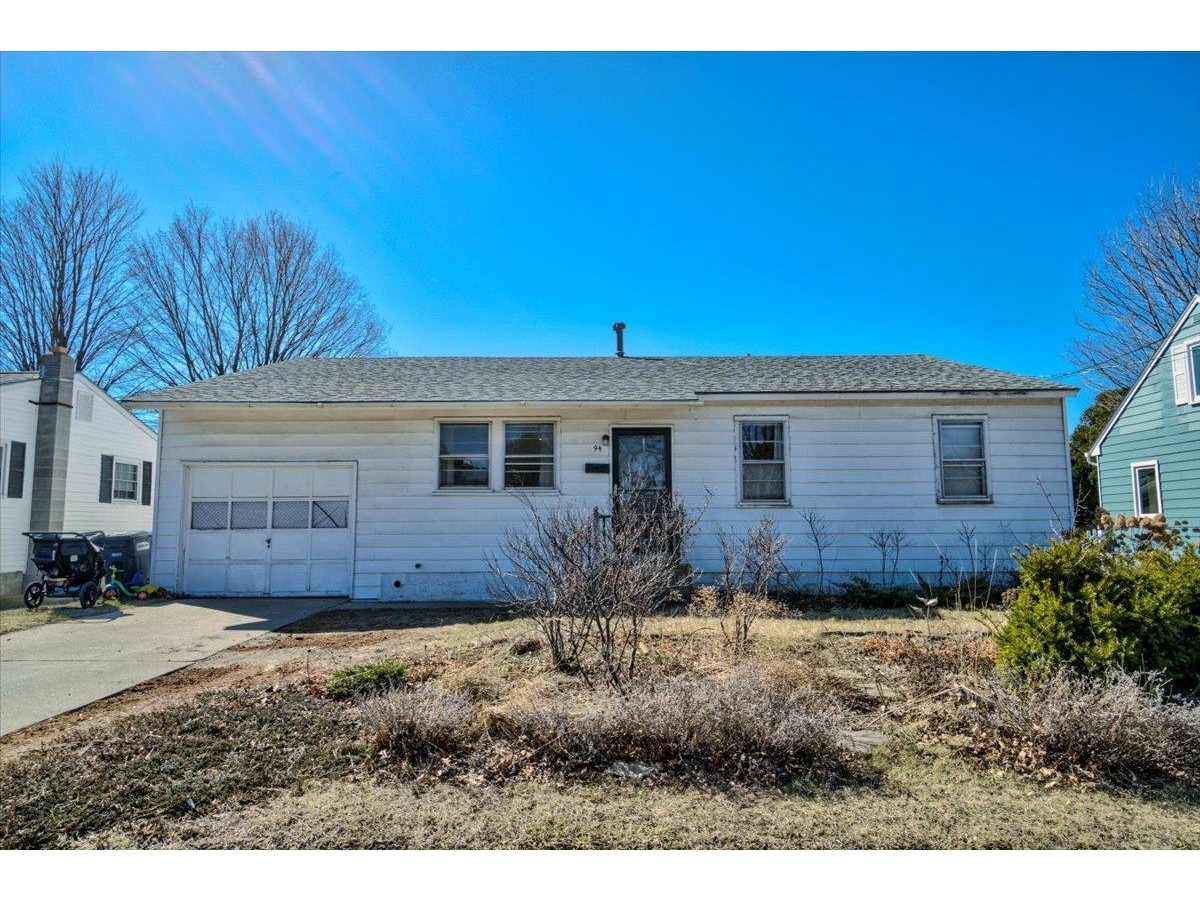 94 Plattsburg Avenue