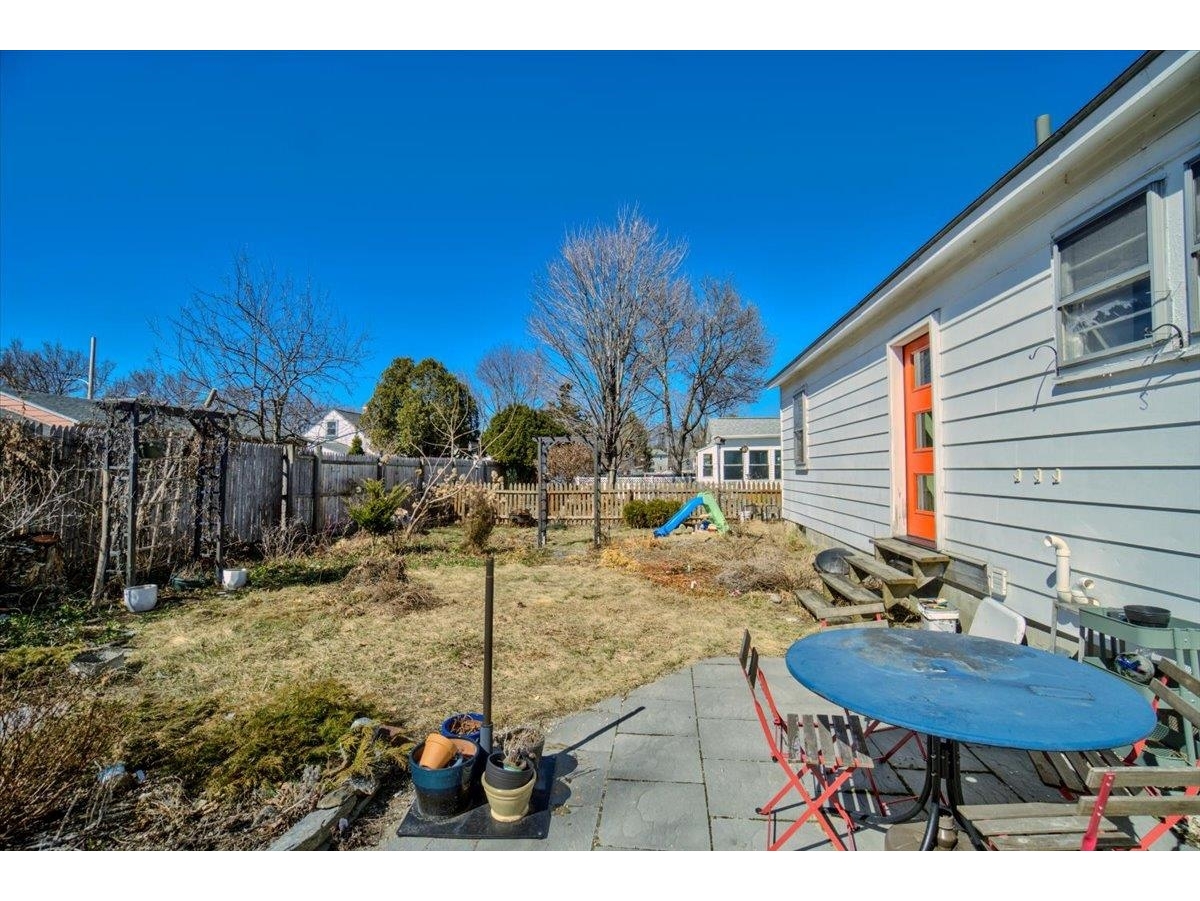 94 Plattsburg Avenue