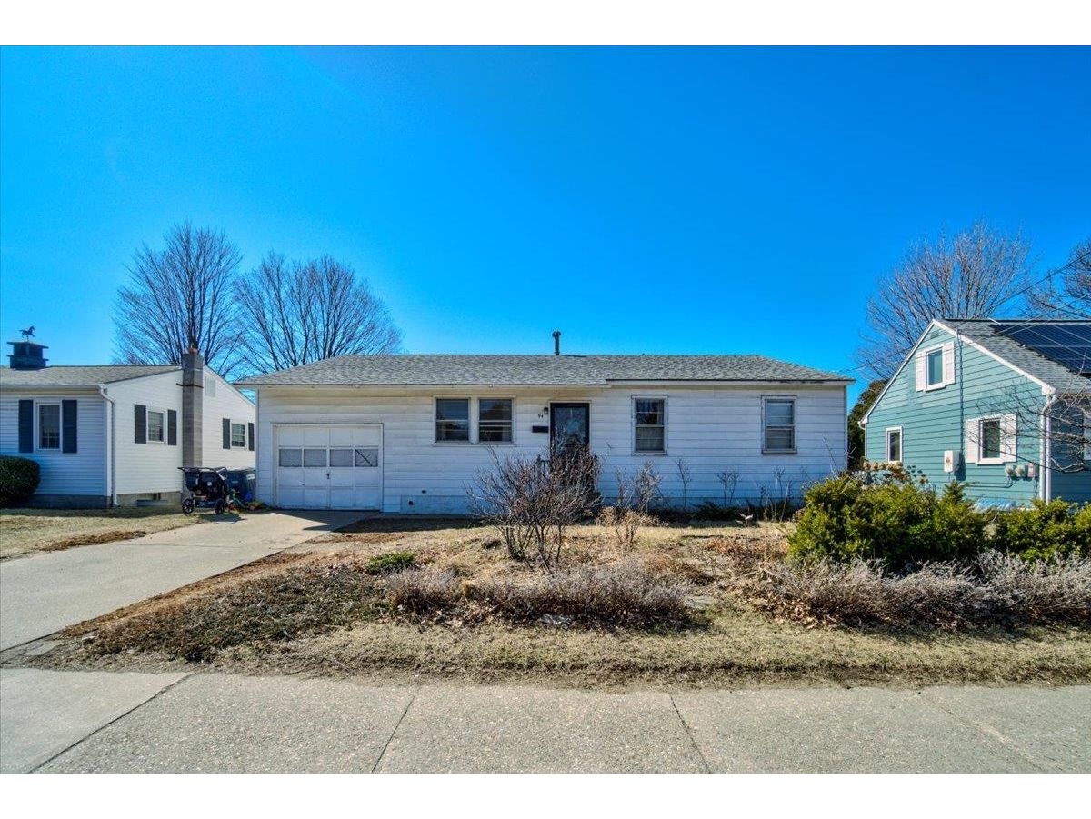 94 Plattsburg Avenue