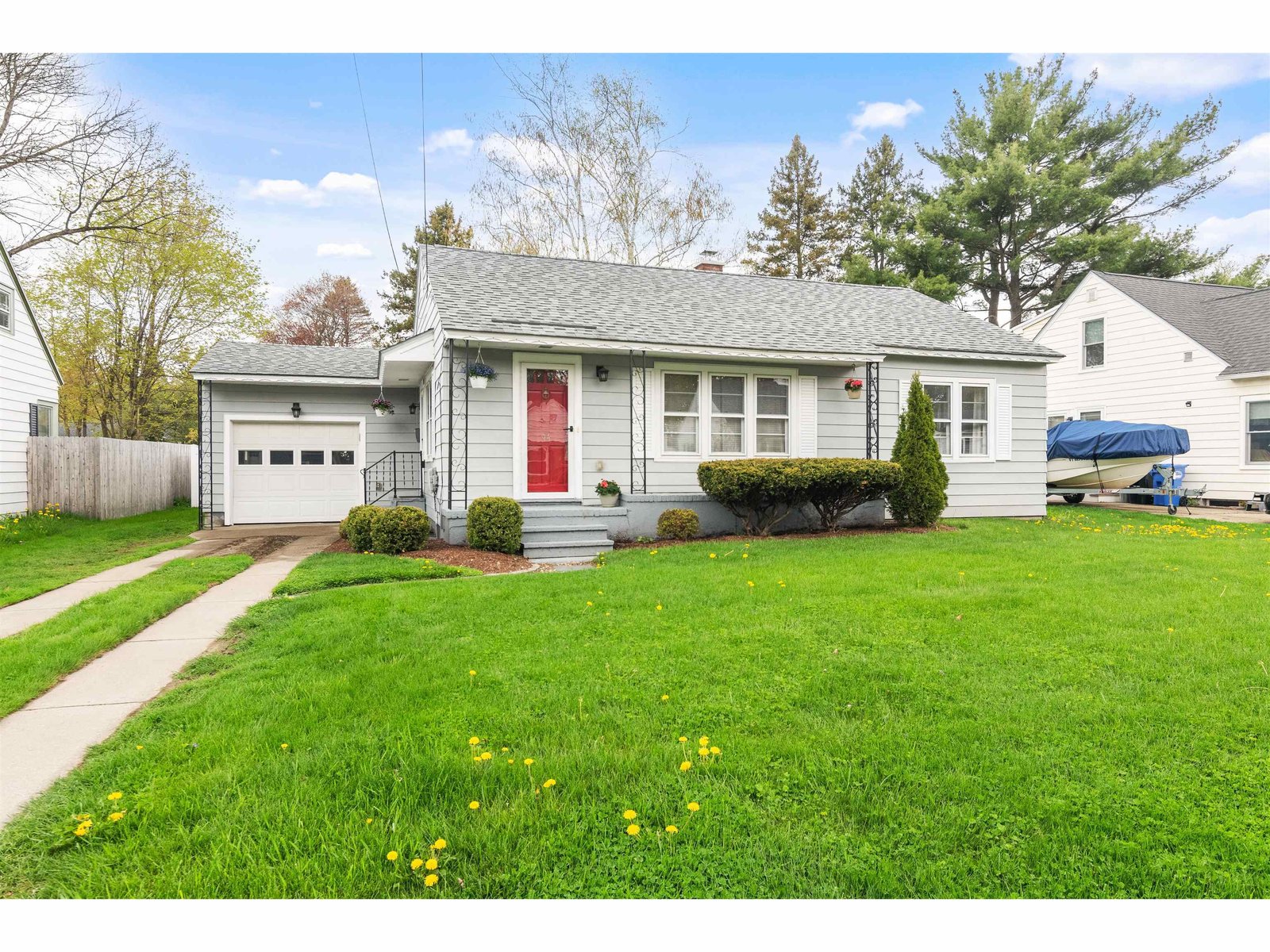 94 Saratoga Avenue