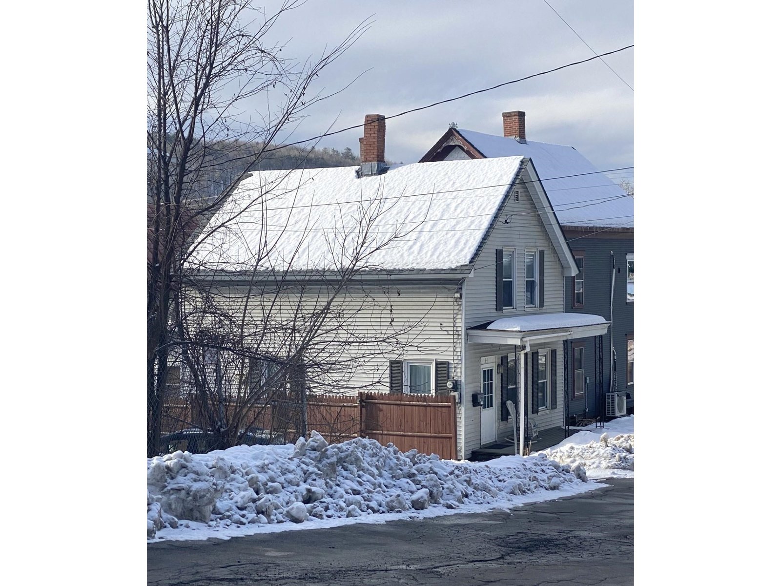 94 Seminary Street