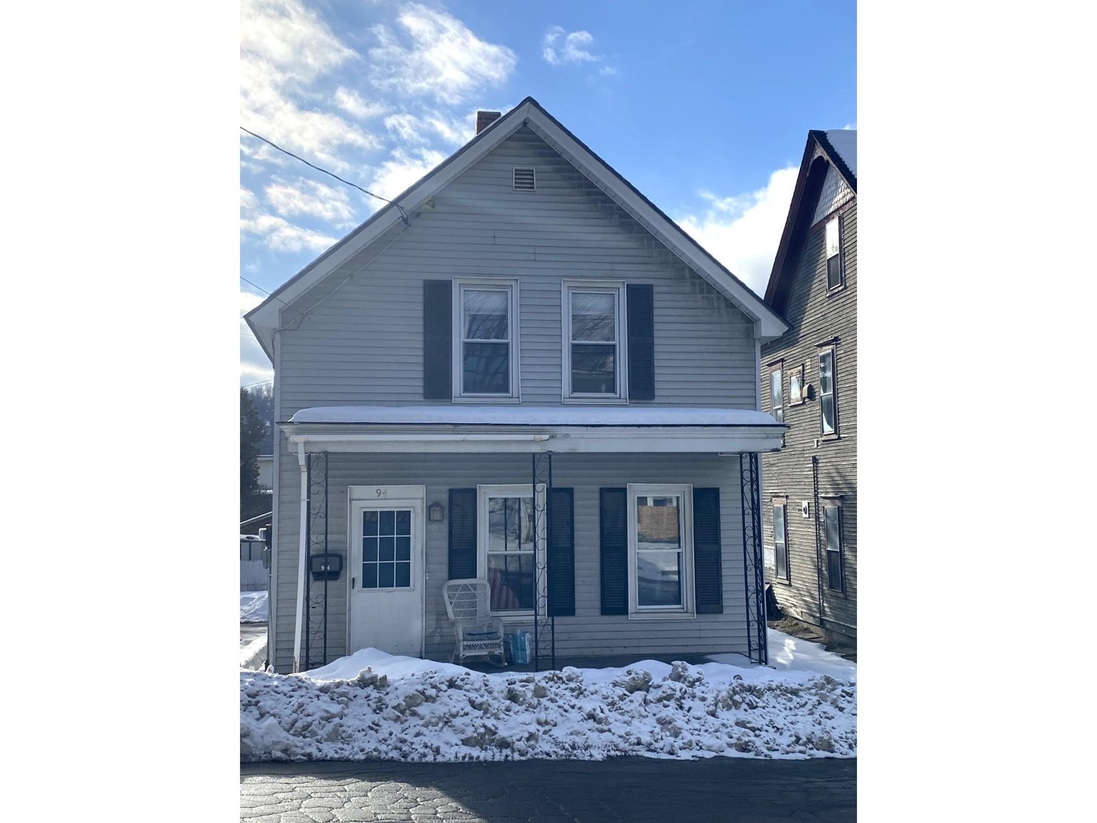 94 Seminary Street