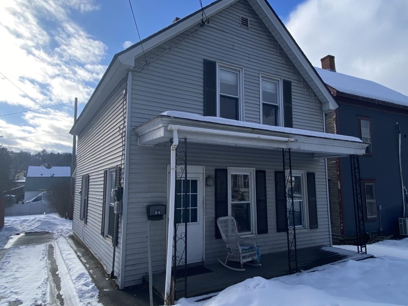 94 Seminary Street