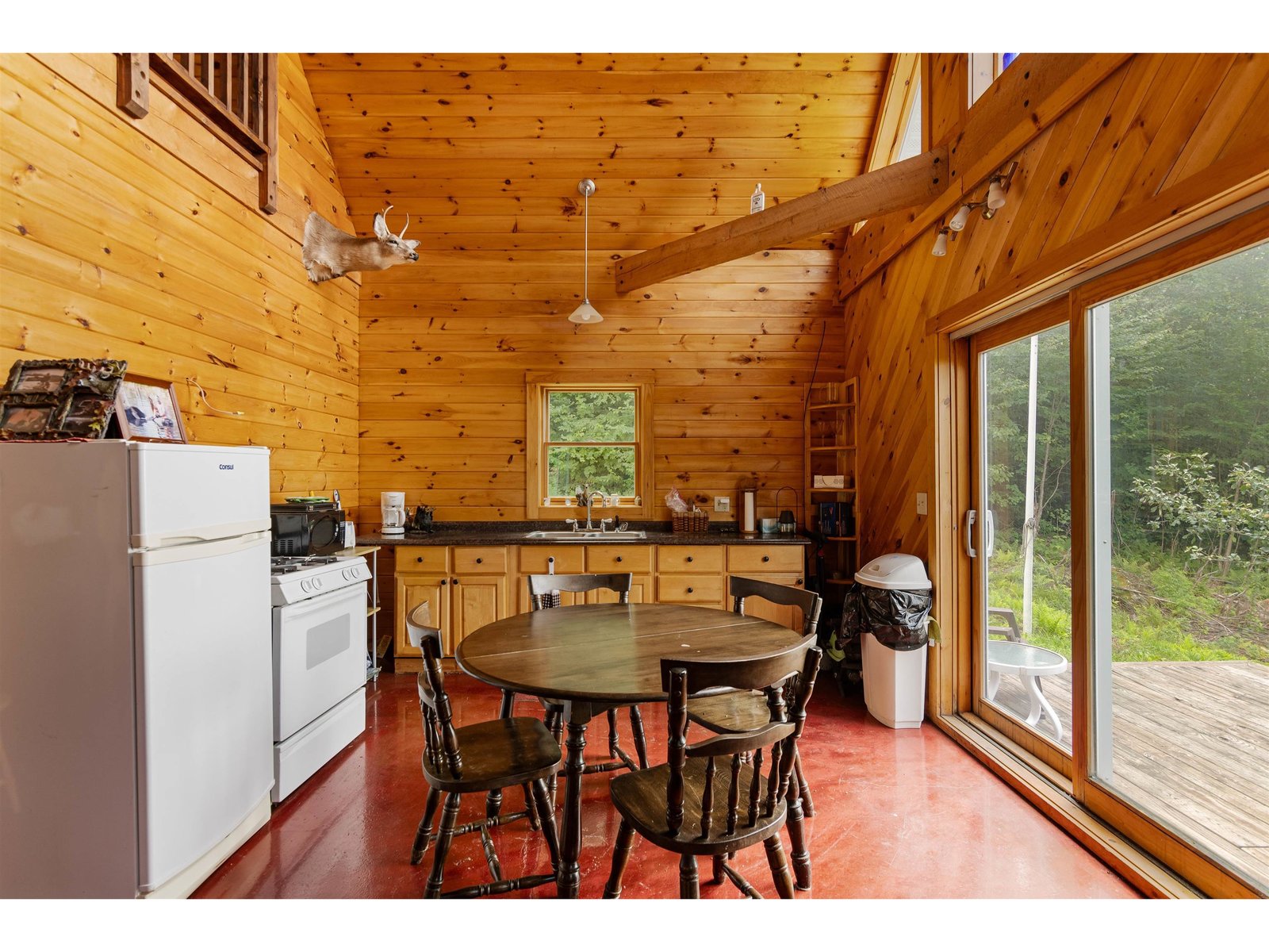 942 Deer Run Lane