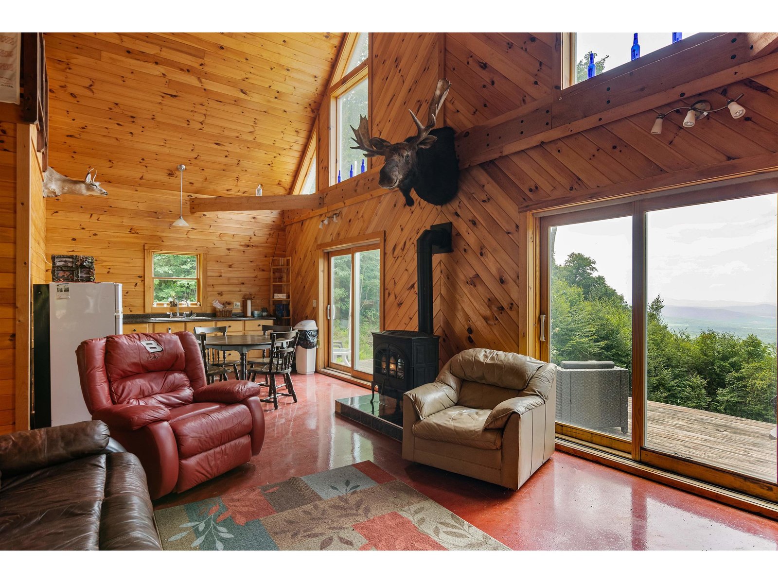 942 Deer Run Lane
