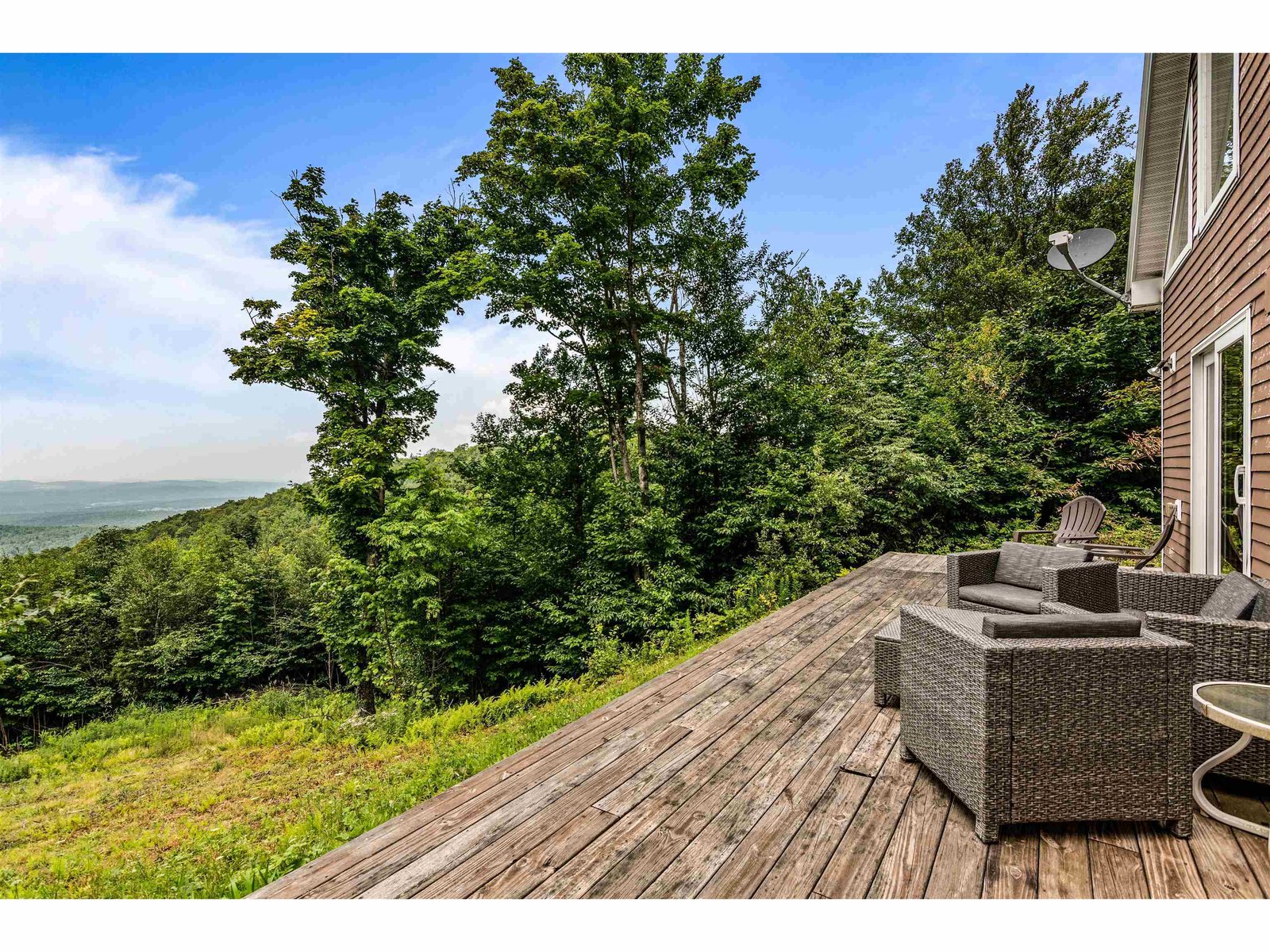 942 Deer Run Lane
