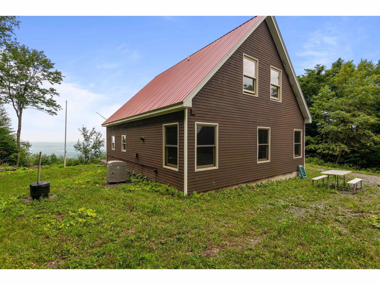942 Deer Run Lane