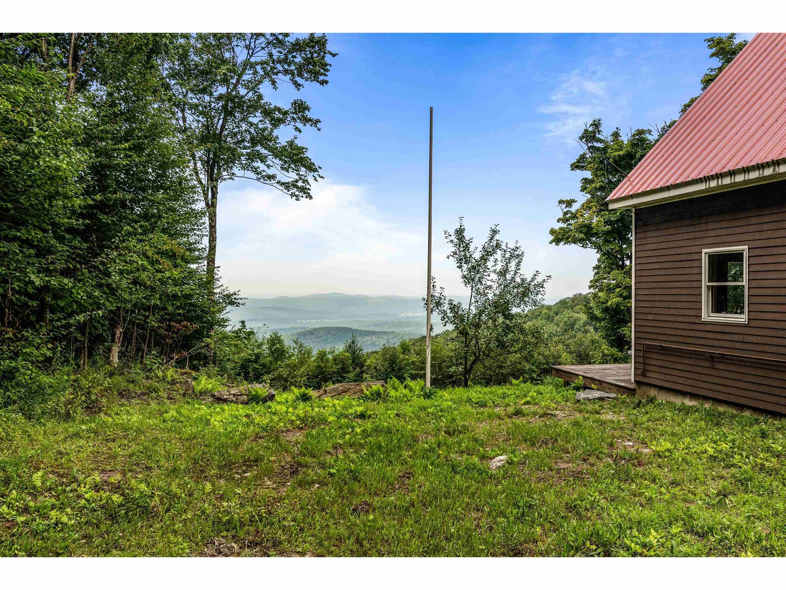 942 Deer Run Lane