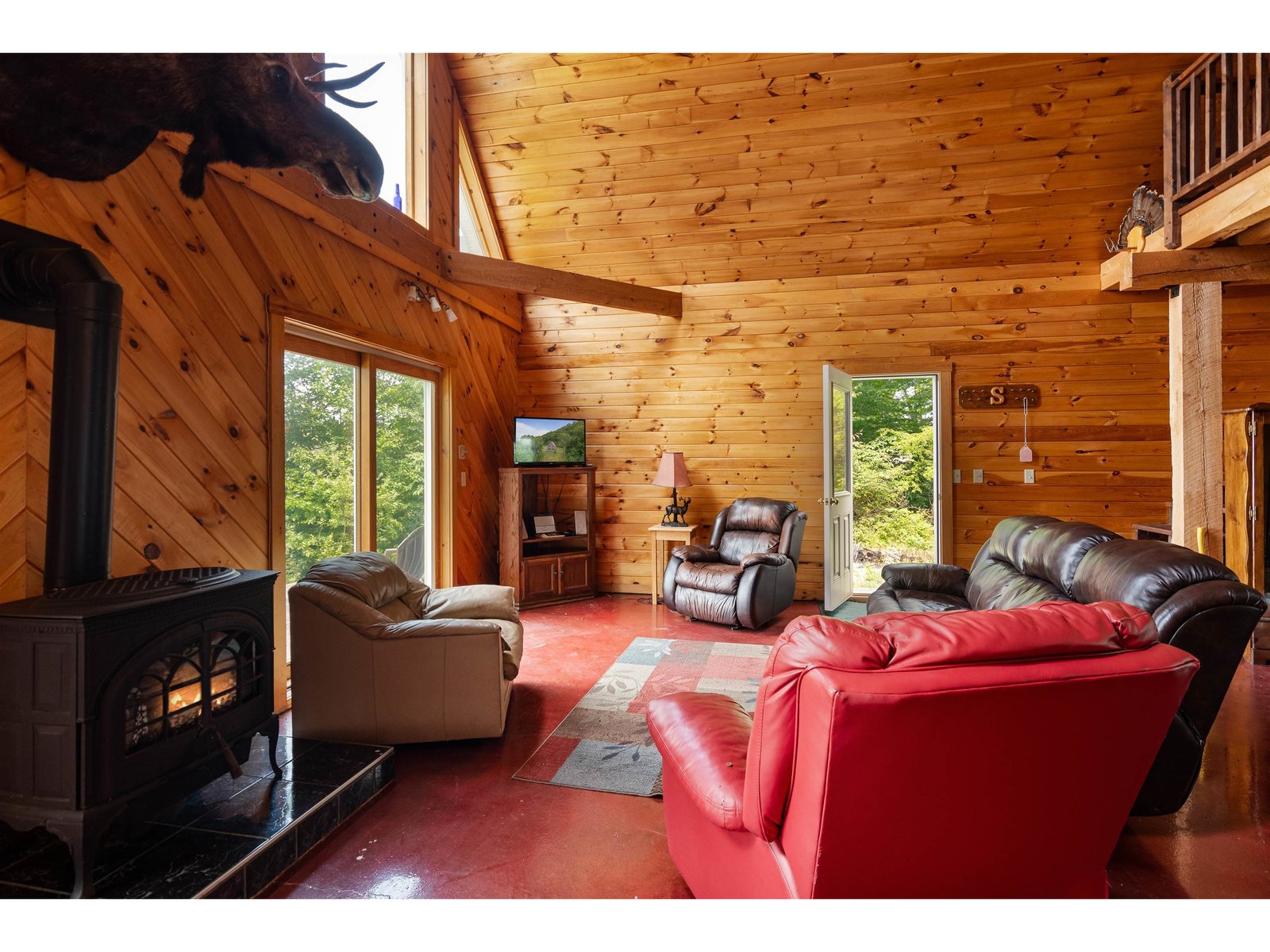 942 Deer Run Lane