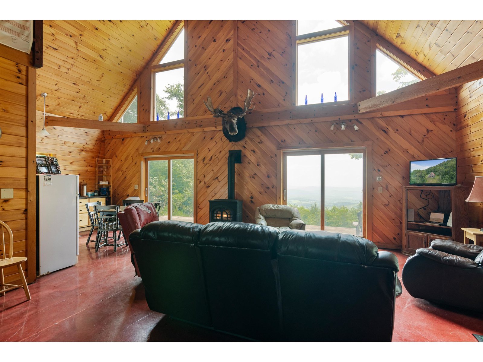 942 Deer Run Lane