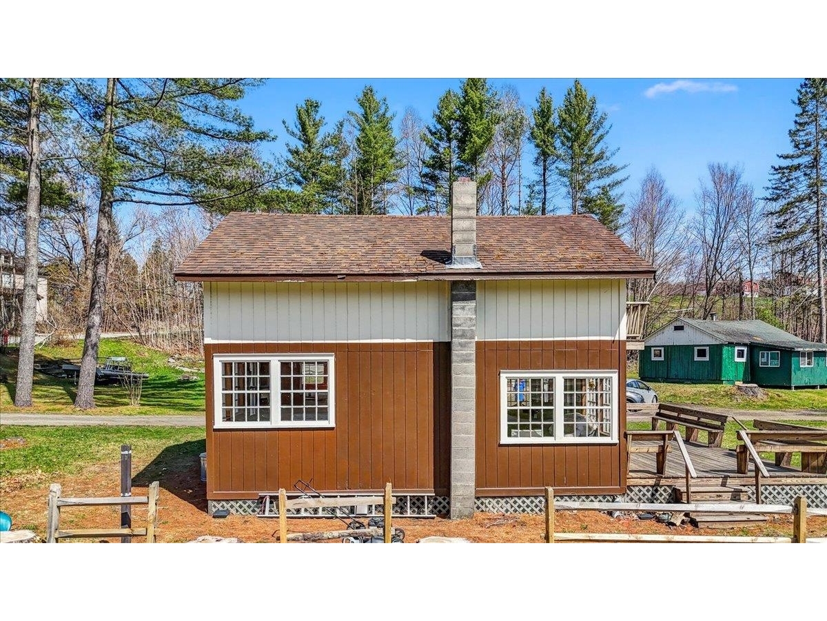95 Bellwater Avenue