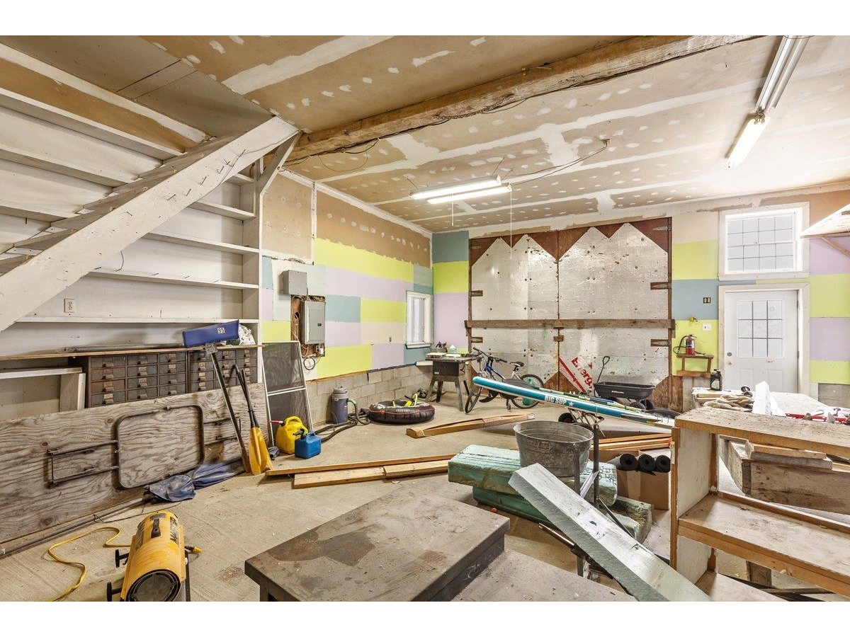 95 Center Bay Road
