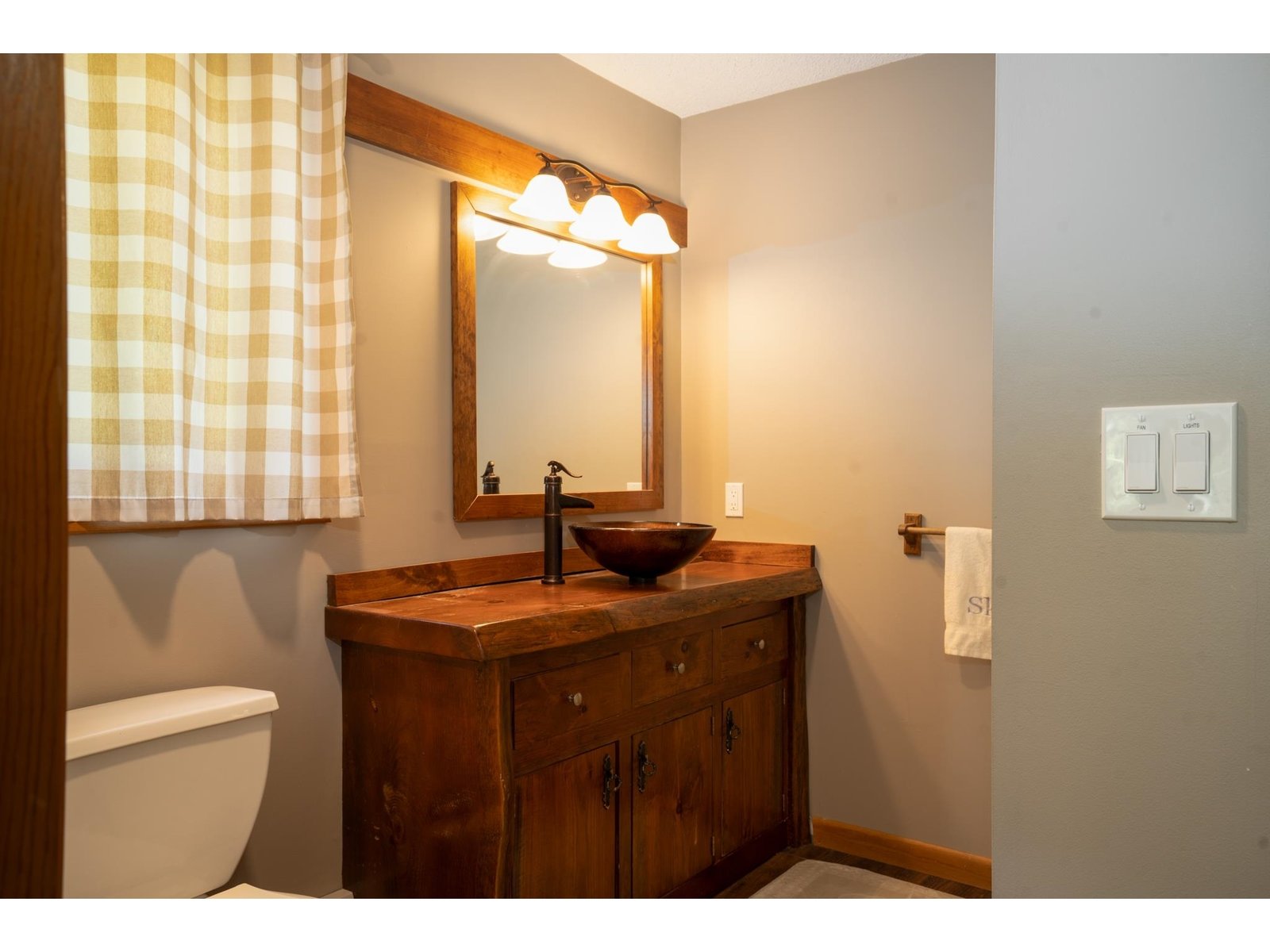 Main Floor Bathroom