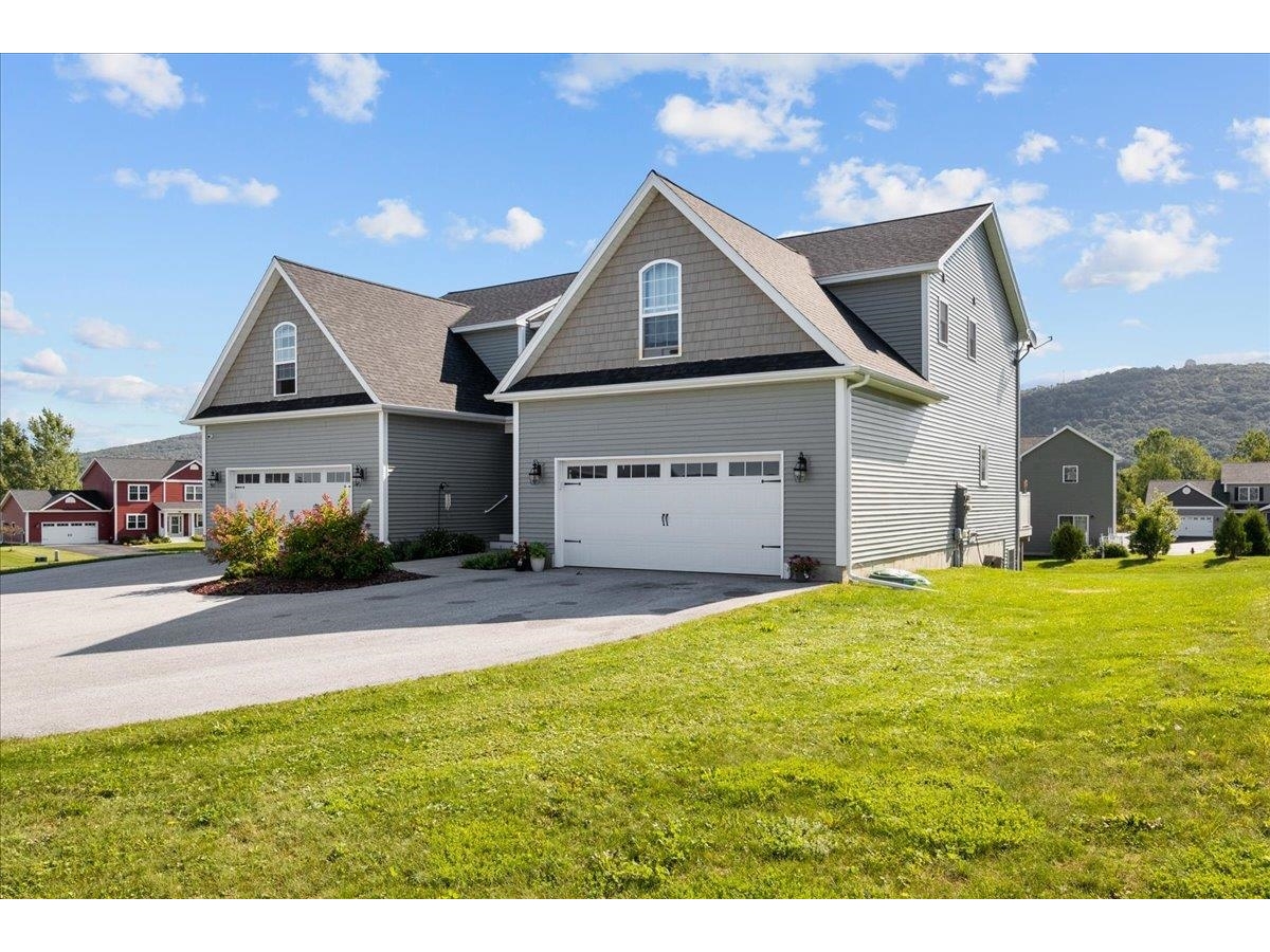 952 Harbor View Drive