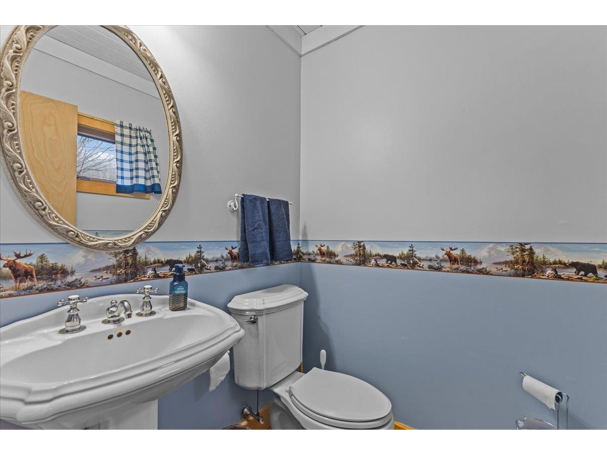 First Floor 1/2 Bathroom