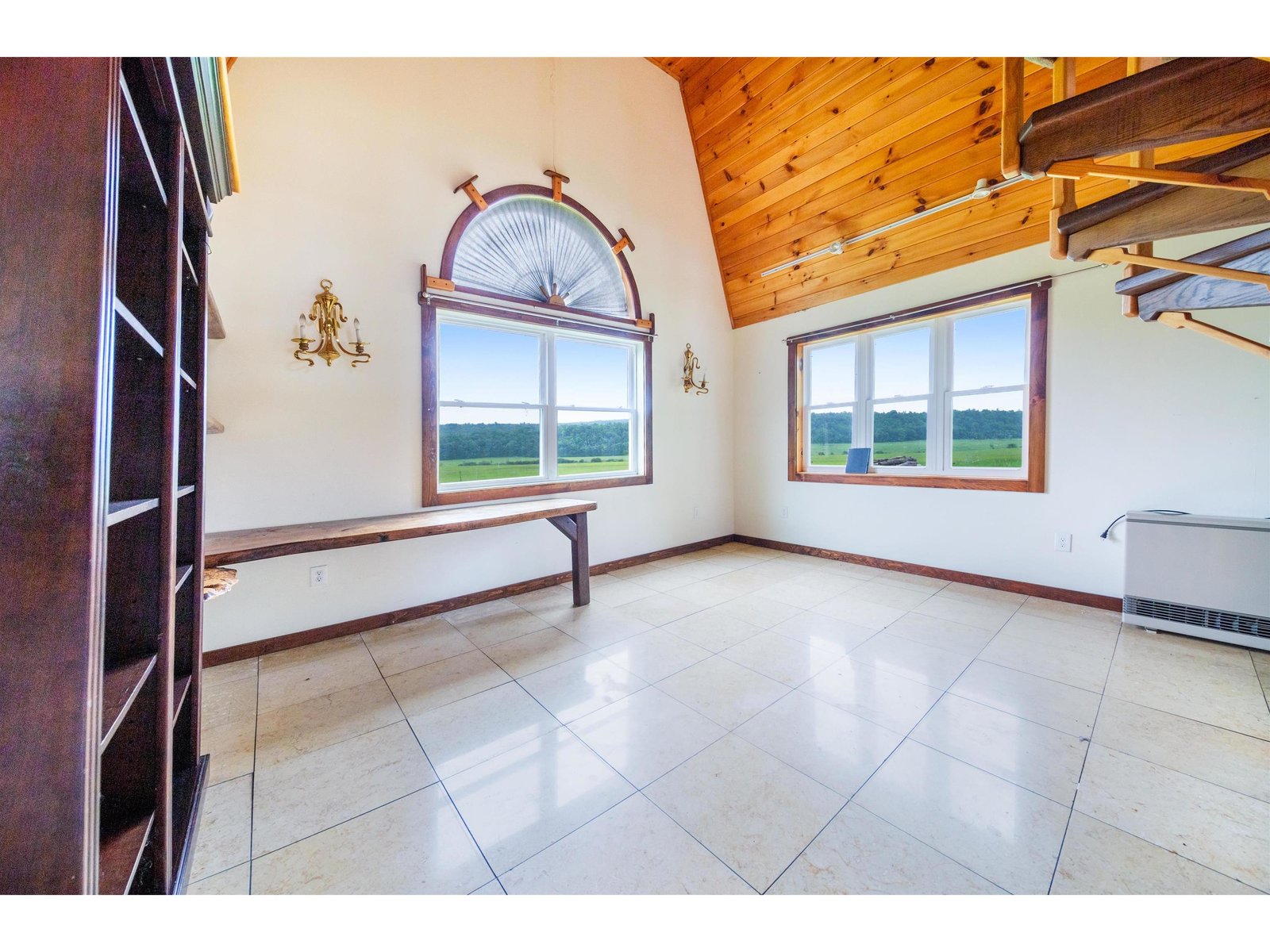 957 Pleasant Valley Road