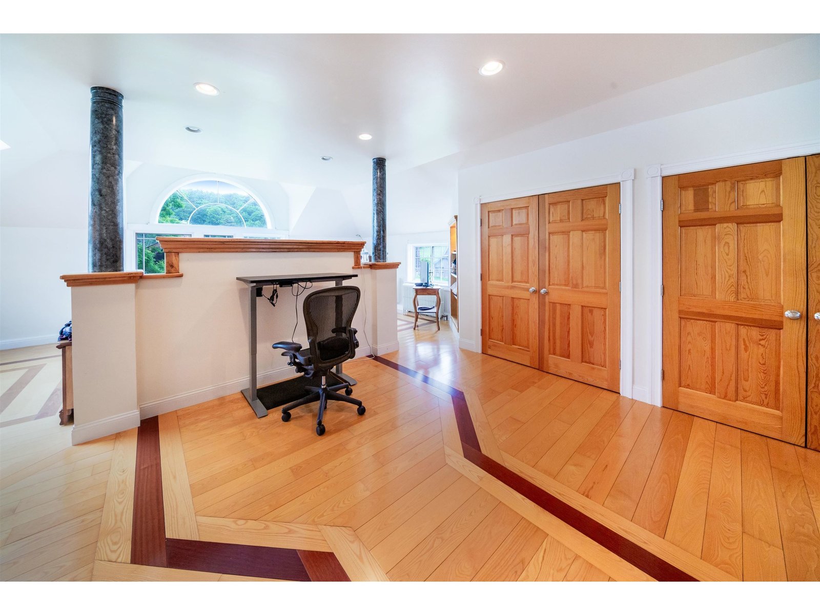 957 Pleasant Valley Road