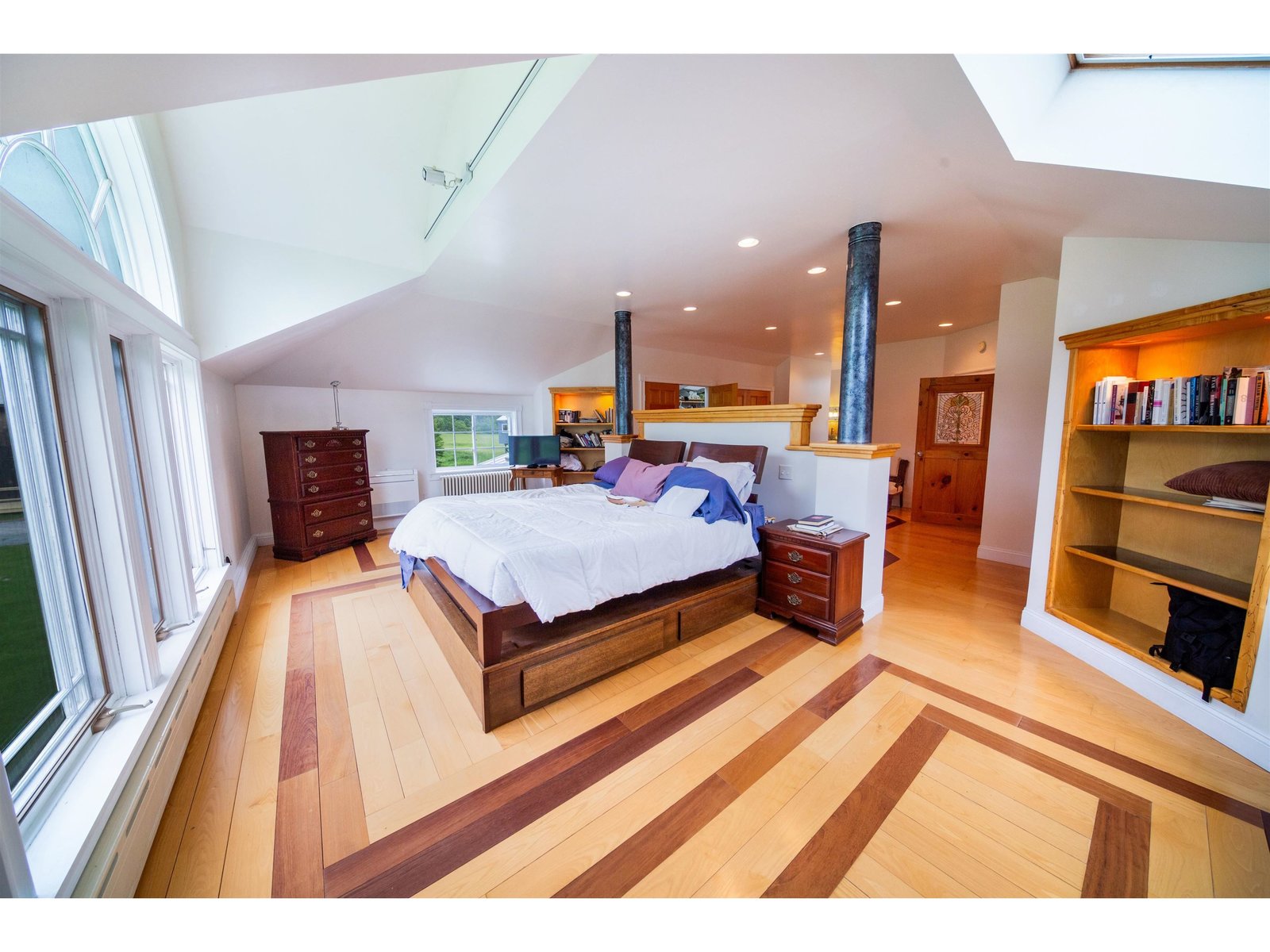 957 Pleasant Valley Road