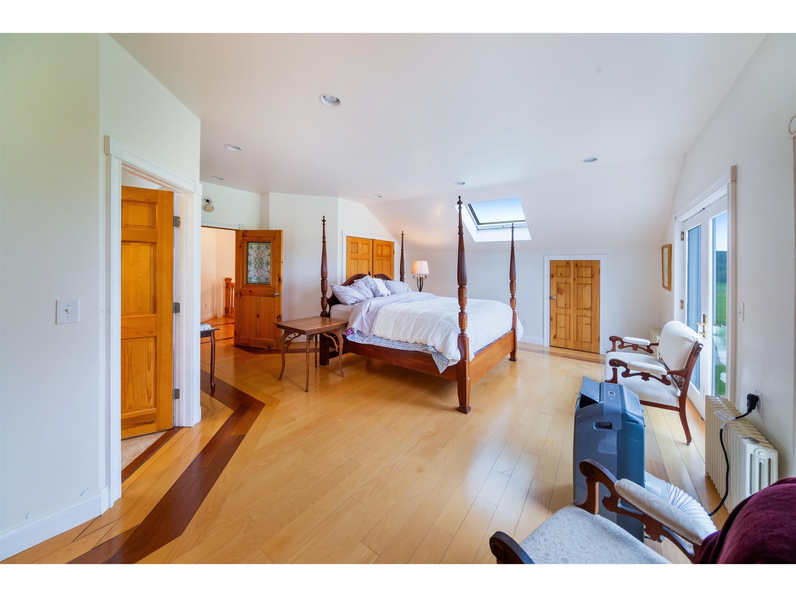 957 Pleasant Valley Road
