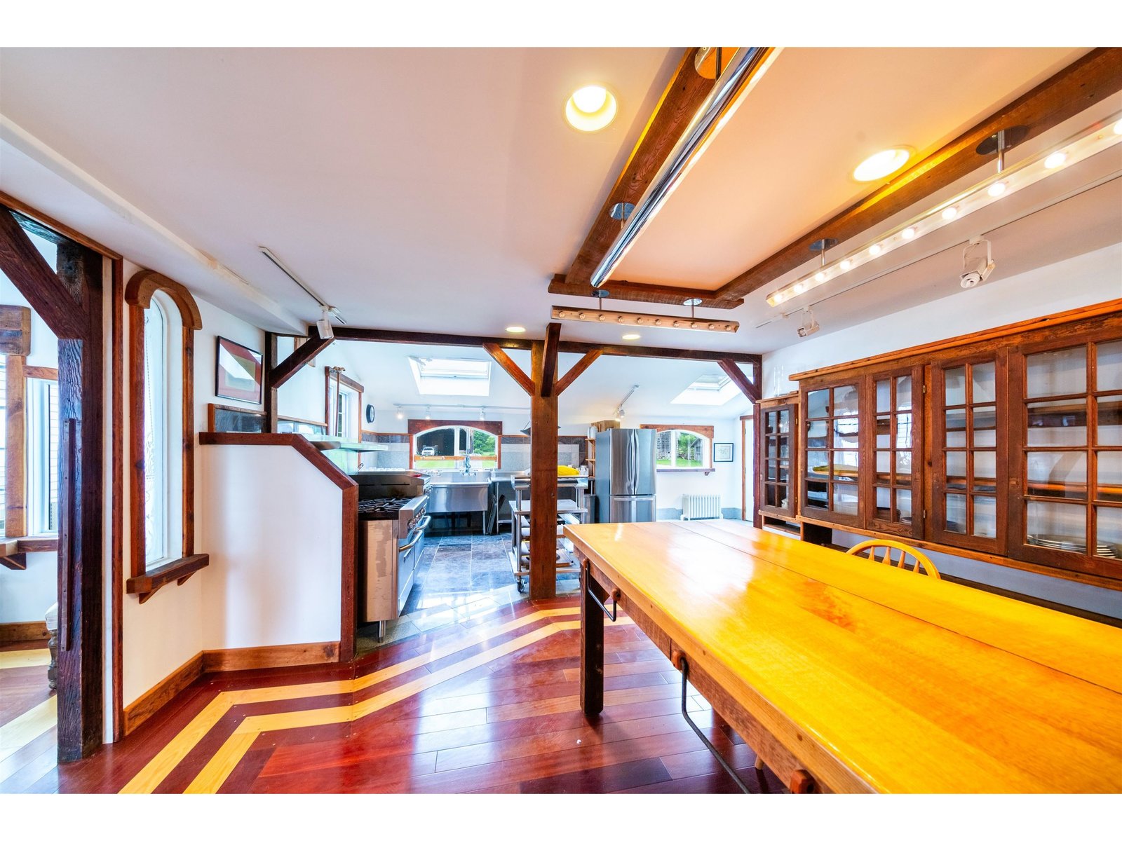 957 Pleasant Valley Road