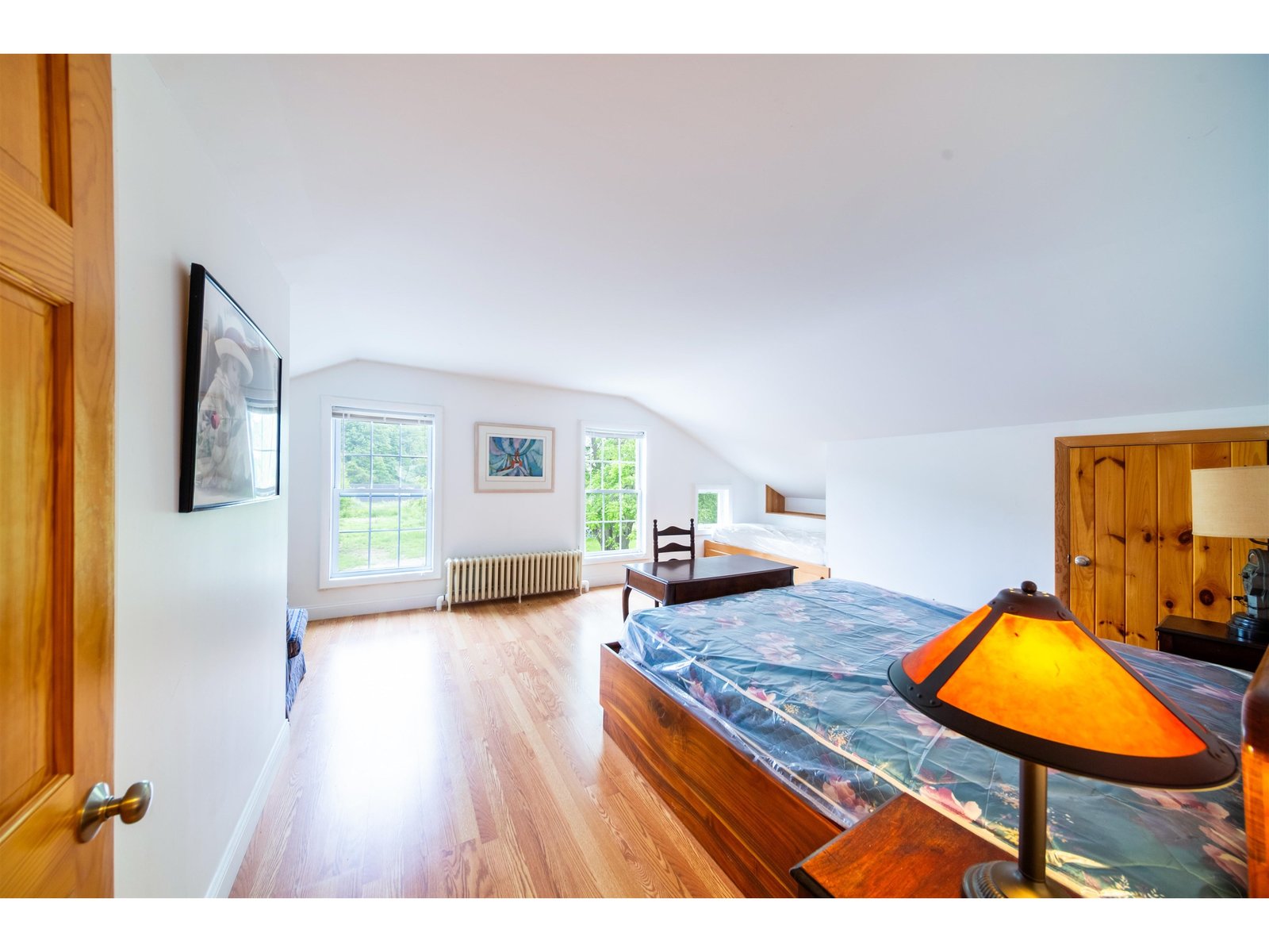 957 Pleasant Valley Road