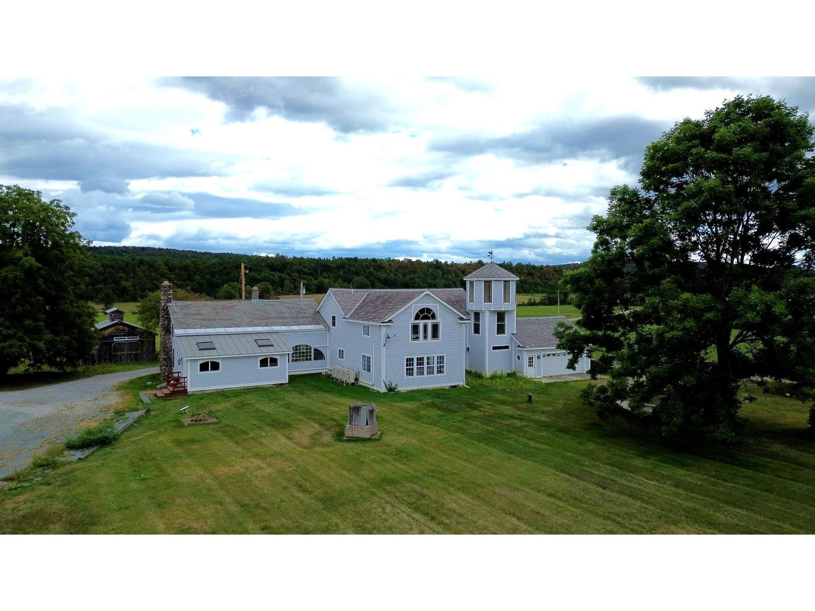 957 Pleasant Valley Road