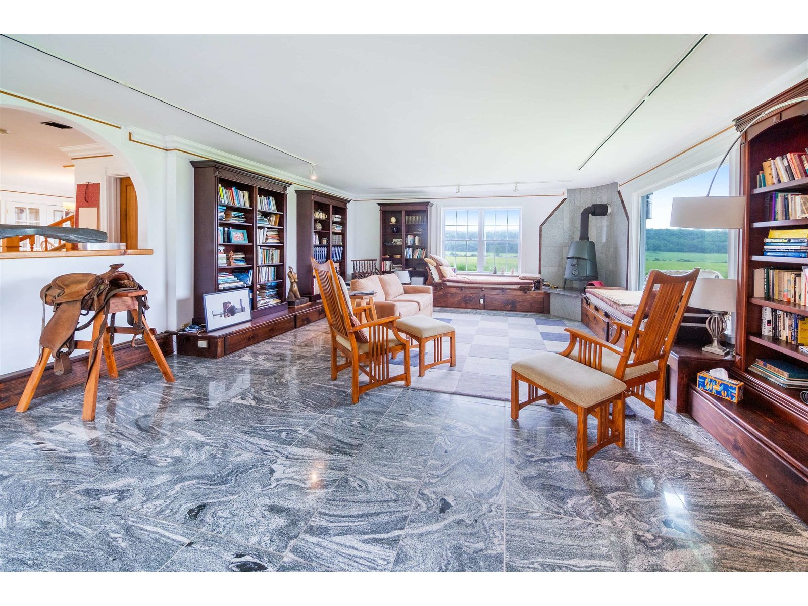 957 Pleasant Valley Road