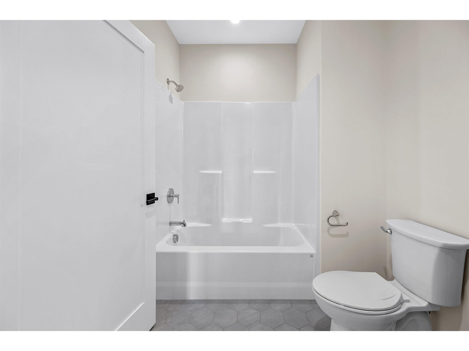 96 Aiken Street, Unit 304