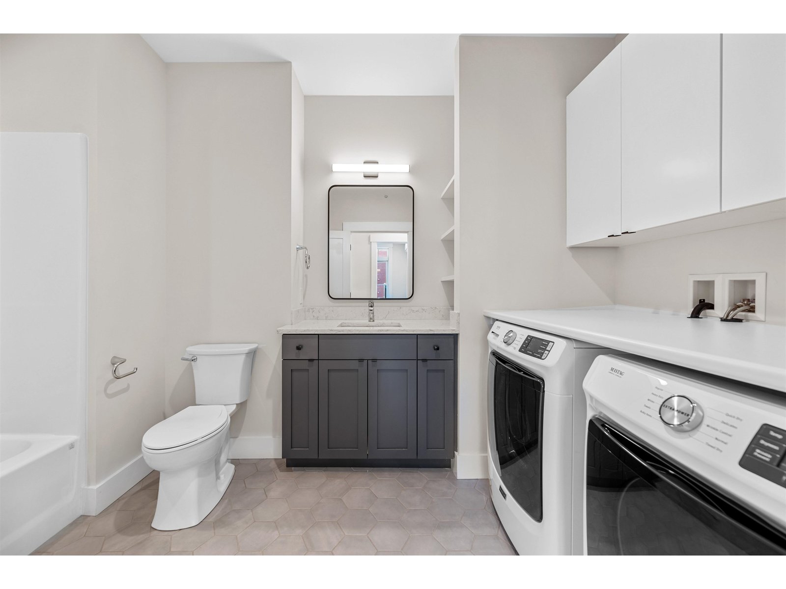 96 Aiken Street, Unit 304