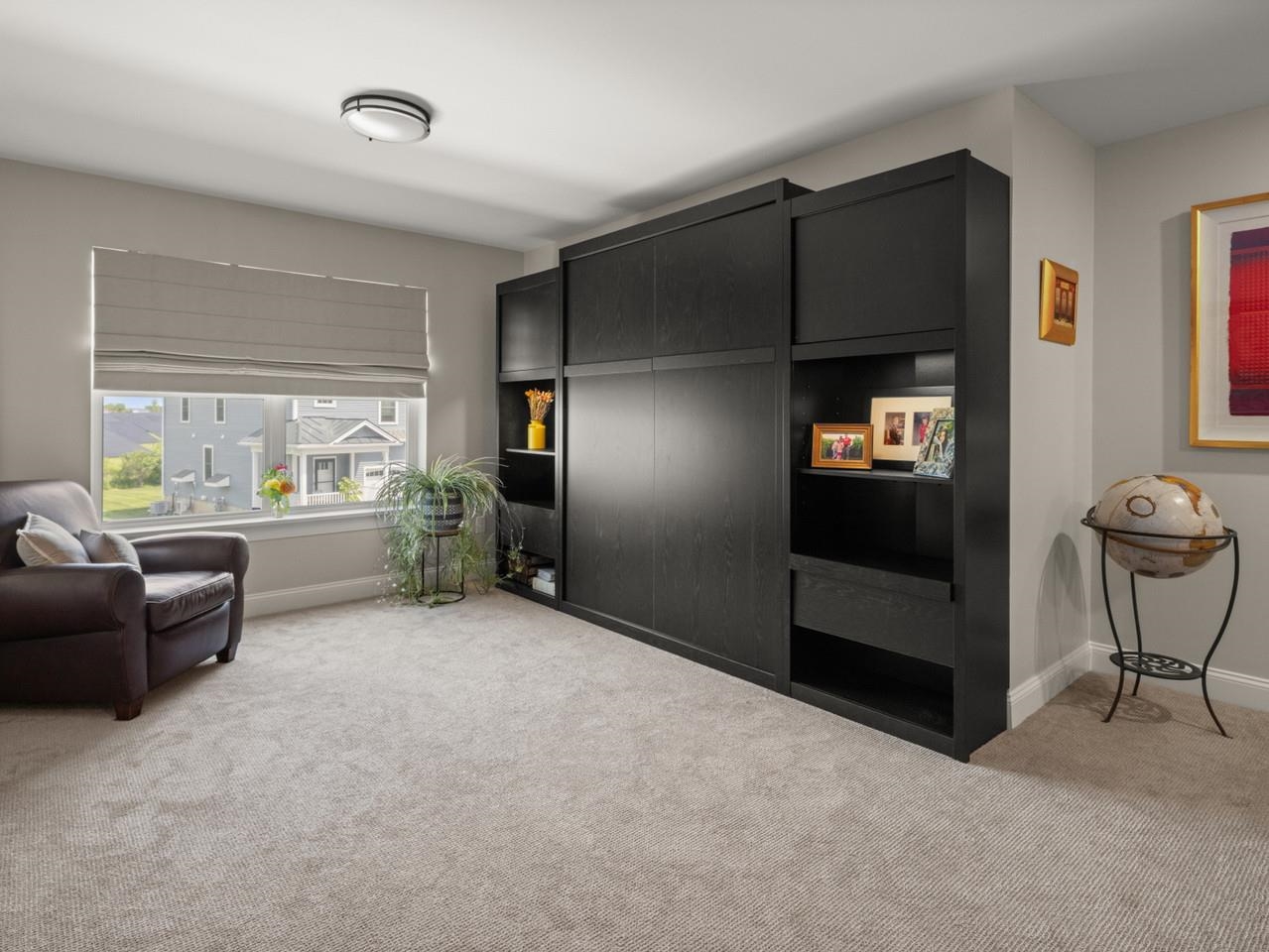 Built-in Murphy Bed