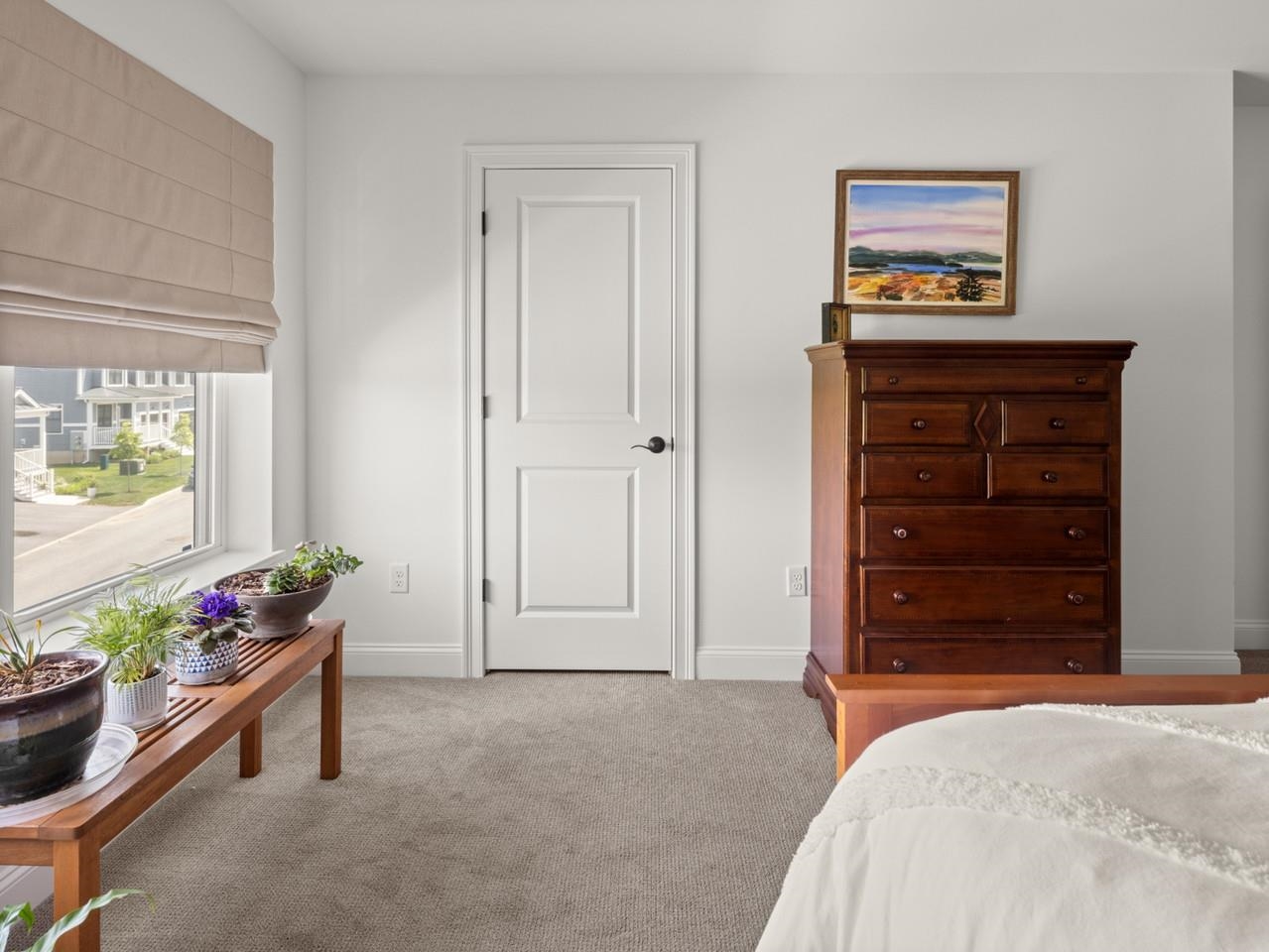 4th Bedroom w/Walk-in Closet