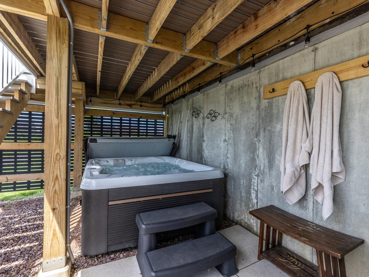 Therapeutic Salt Water Hot Tub