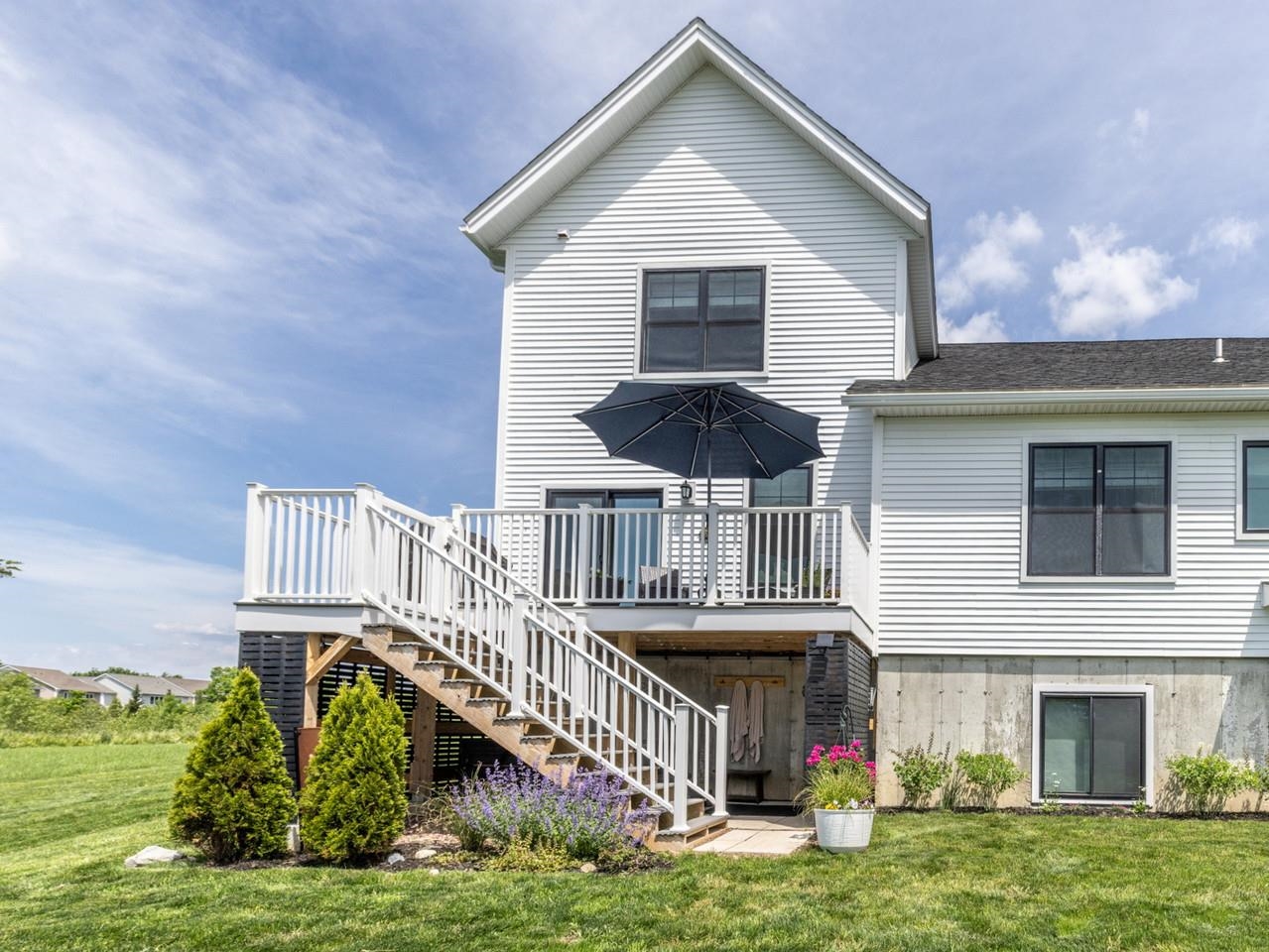 Expansive Back Deck