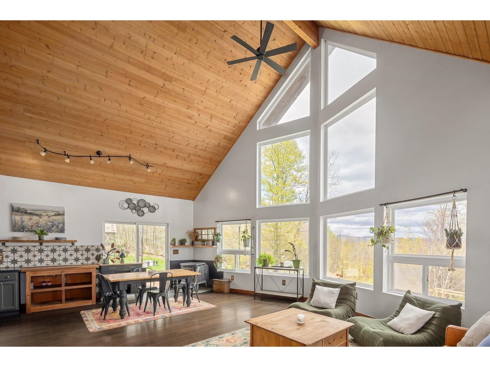 96 Deerfield Hills Road
