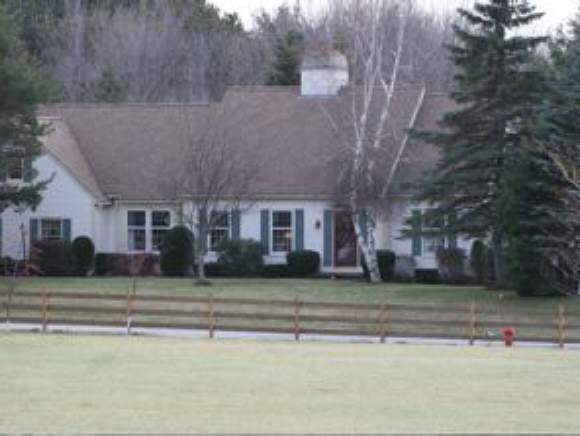 96 Gardenside Lane