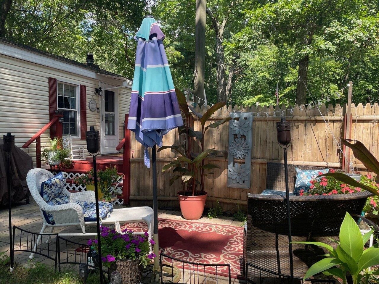 96 Hawthorne Lane